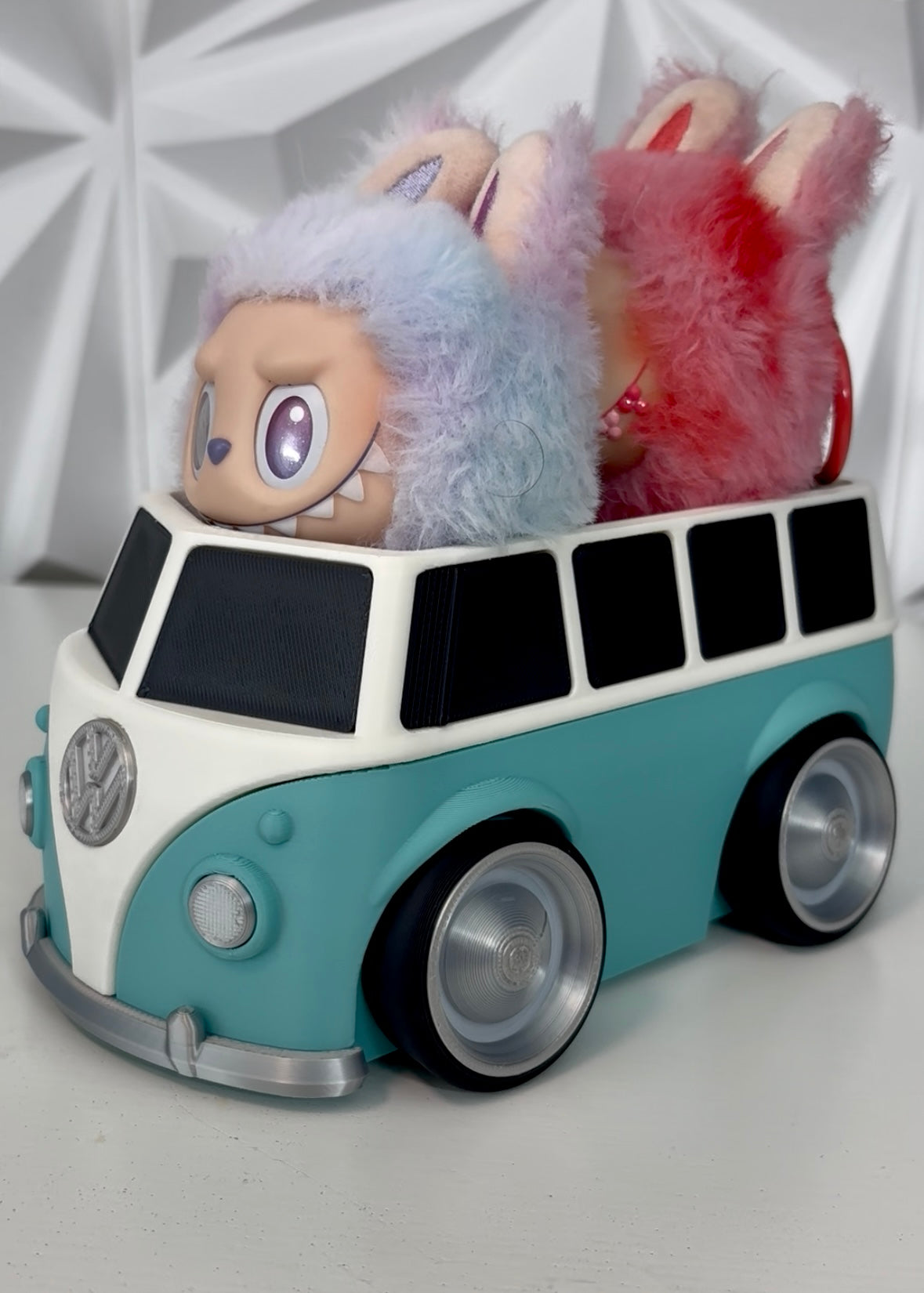 VW CUSTOM BUS LABUBU DISPLAY STAND